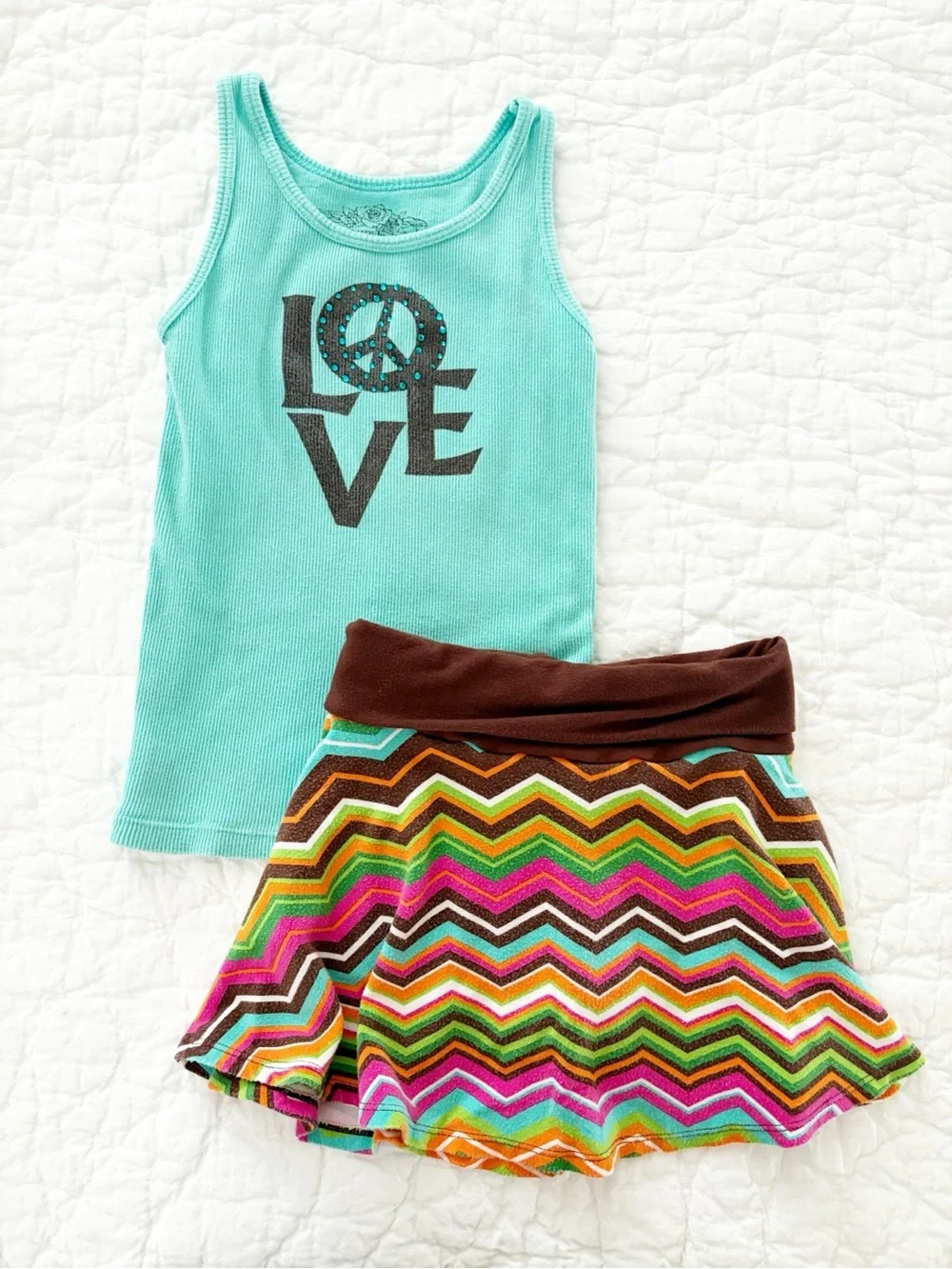 Size 6 • girls flowers by Zoe boho / 70s peace love matching set